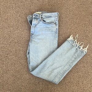 listing-status-banner